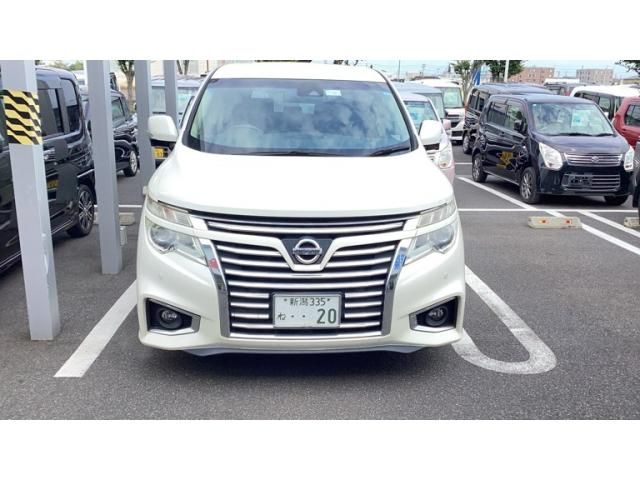 Japanese used car Ref# 1645611 NISSAN / ELGRAND