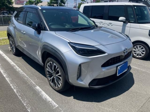 TOYOTA / YARIS CROSS HYBRID