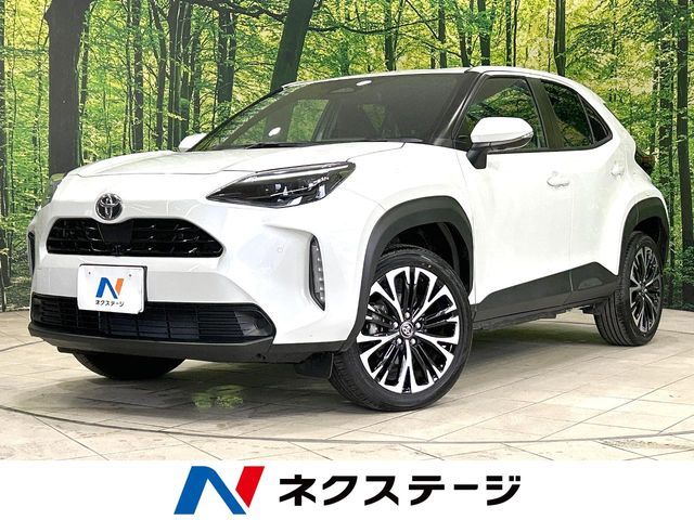 TOYOTA / YARIS CROSS HYBRID