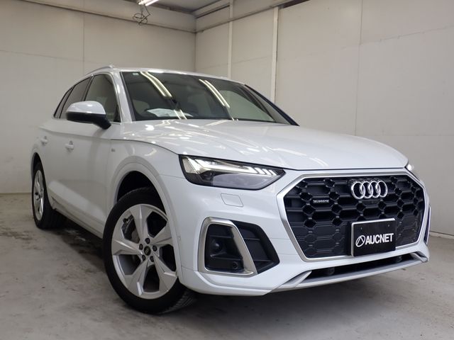 AUDI / AUDI Q5