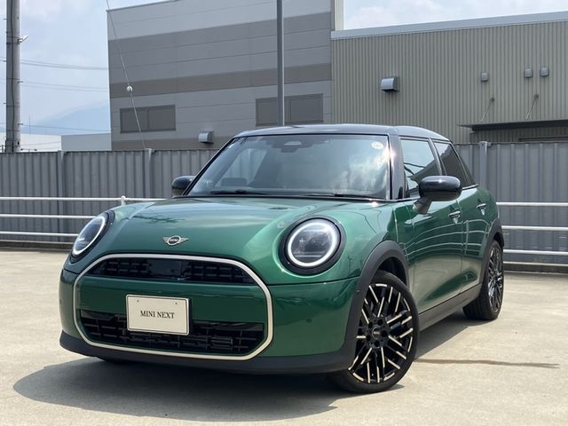Japanese used car Ref# 1646489 BMW / MINI COOPER 5DOOR
