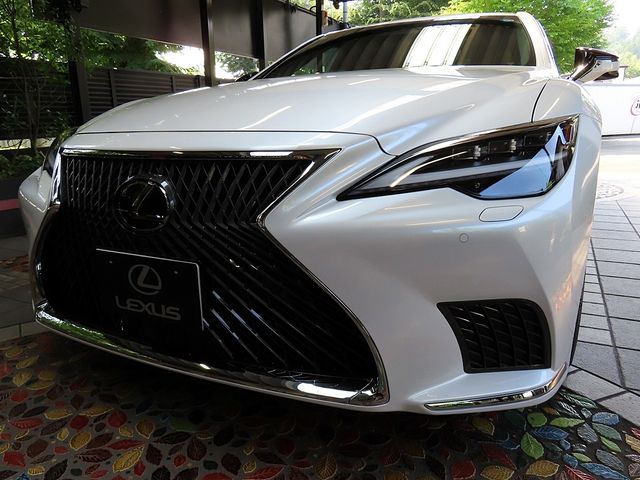 Japanese used car Ref# 1646556 TOYOTA / LEXUS LS500h 4WD