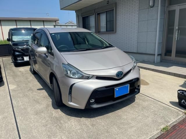 Japanese used car Ref# 1646913 TOYOTA / PRIUS Alpha