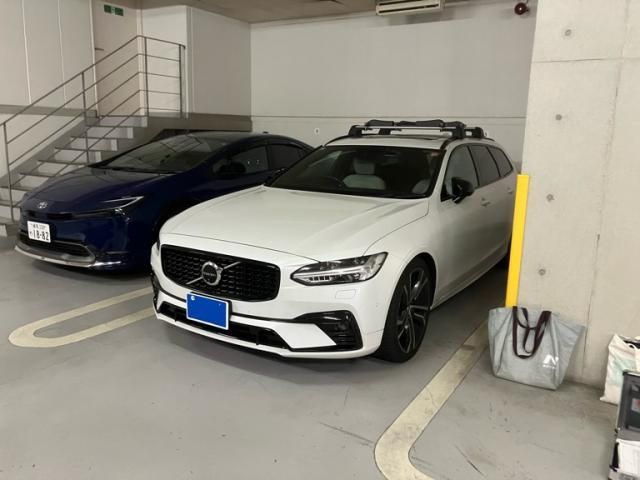 Japanese used car Ref# 1646914 VOLVO / VOLVO V90