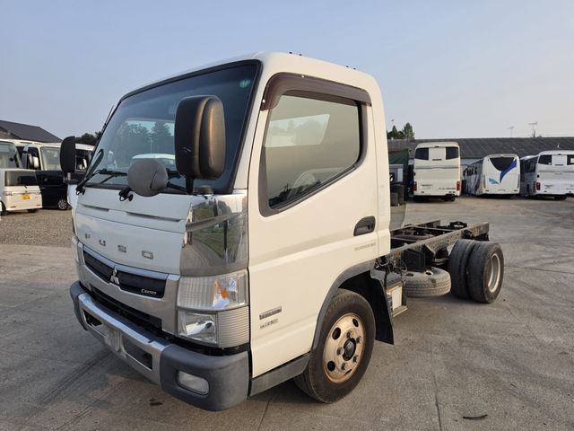 Japanese used car Ref# 1647126 MITSUBISHI / CANTER