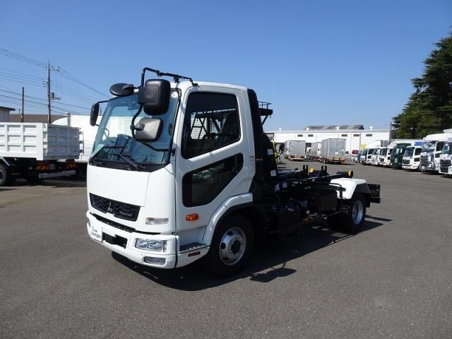Japanese used car Ref# 1647215 MITSUBISHI FUSOU / FIGHTER