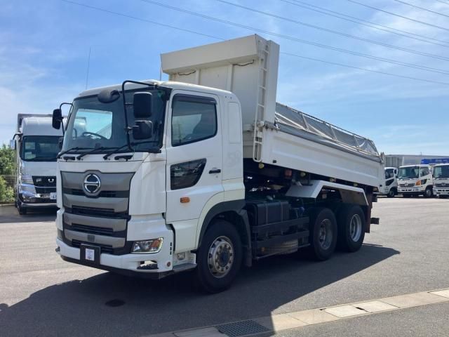 Japanese used car Ref# 1647220 HINO / PROFIA