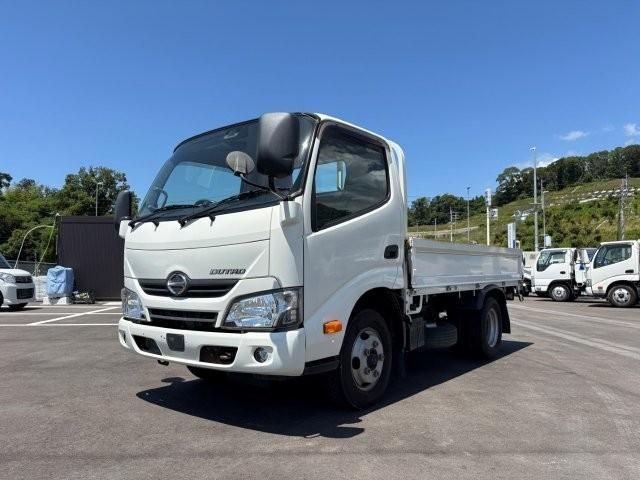 Japanese used car Ref# 1647224 HINO / DUTRO