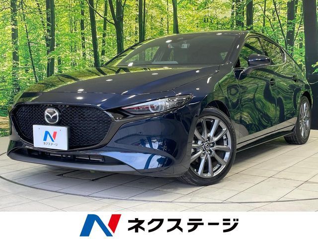 Japanese used car Ref# 1647358 MAZDA / MAZDA3 FASTBACK