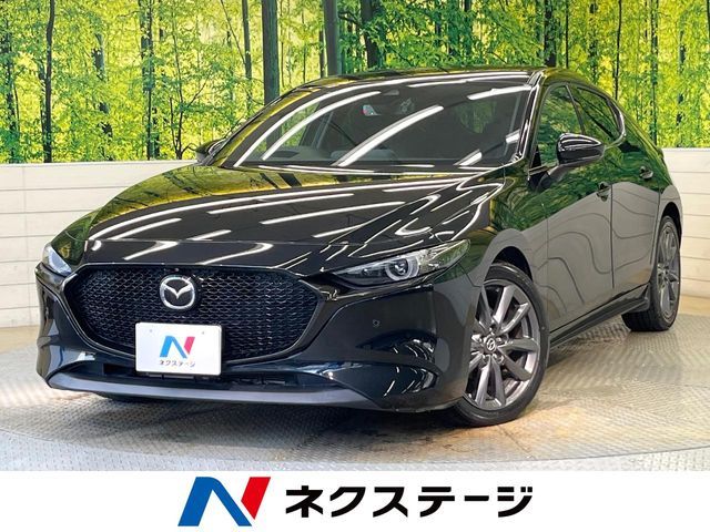 Japanese used car Ref# 1647513 MAZDA / MAZDA3 FASTBACK