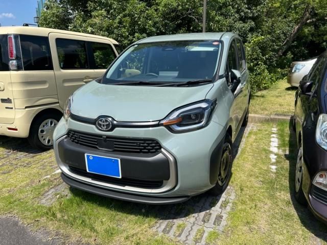 Japanese used car Ref# 1647596 TOYOTA / SIENTA HYBRID