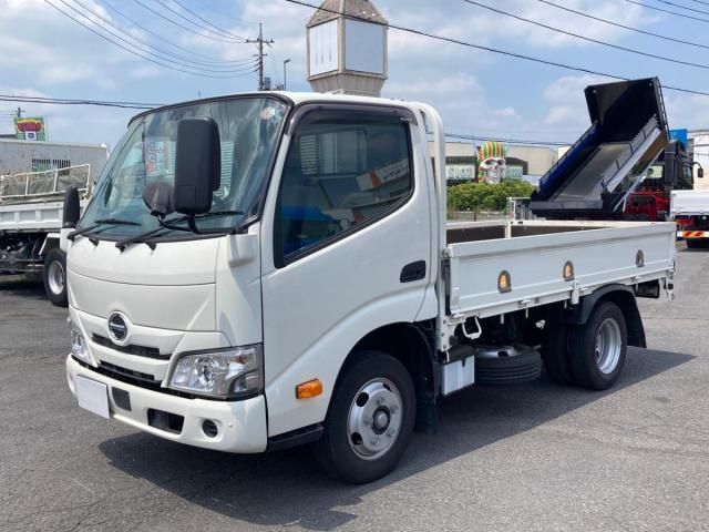 Japanese used car Ref# 1647659 HINO / DUTRO