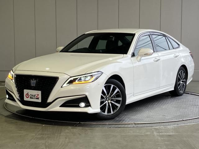 TOYOTA / CROWN sedan hybrid
