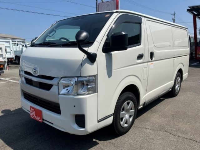 TOYOTA / HIACE van 4WD