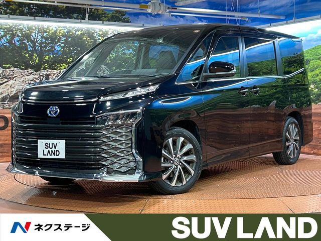 TOYOTA / VOXY HYBRID