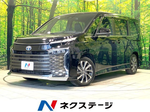 TOYOTA / VOXY HYBRID