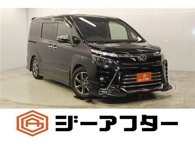 TOYOTA / VOXY