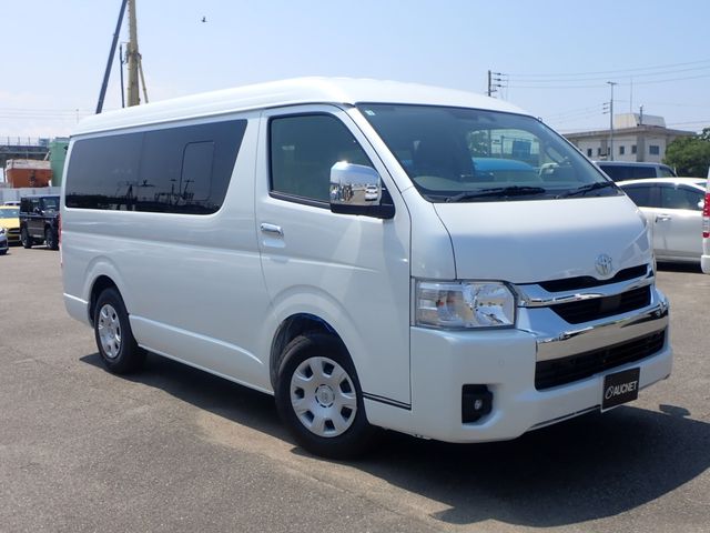 TOYOTA / HIACE wagon