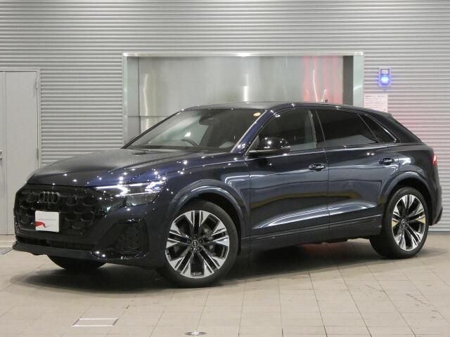 AUDI / AUDI Q8