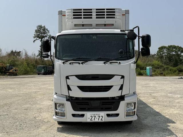 ISUZU / GIGA