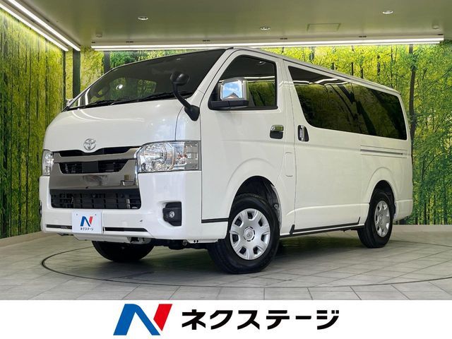 TOYOTA / HIACE van 4WD