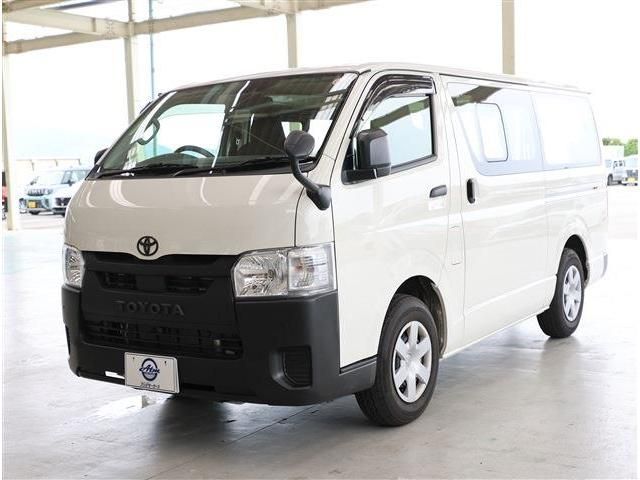 TOYOTA / HIACE van 2WD