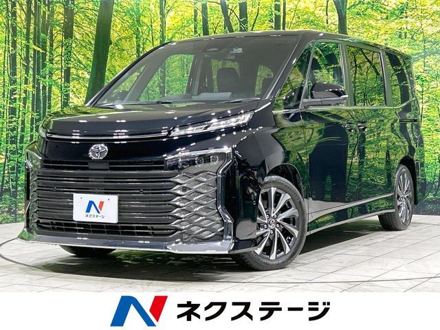TOYOTA / VOXY