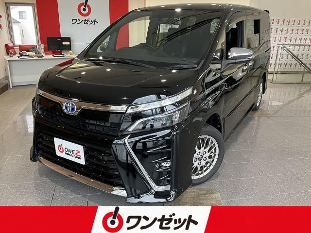 TOYOTA / VOXY HYBRID