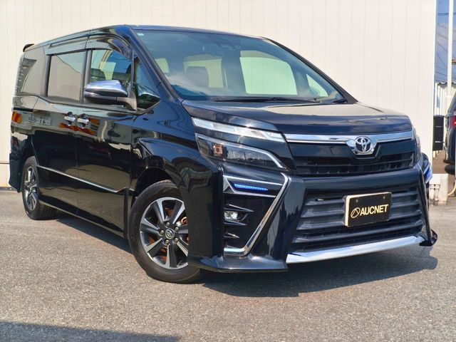TOYOTA / VOXY