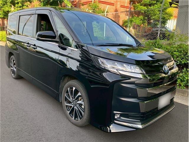 TOYOTA / NOAH HYBRID