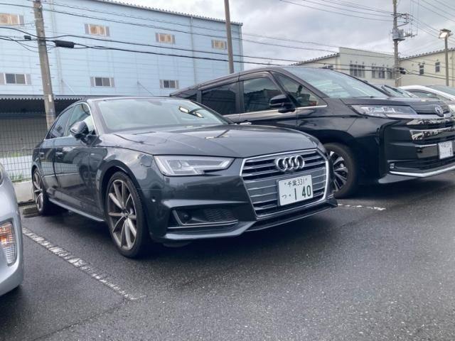 AUDI / AUDI A4