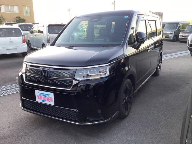HONDA / STEPWAGON e:HEV SPADA