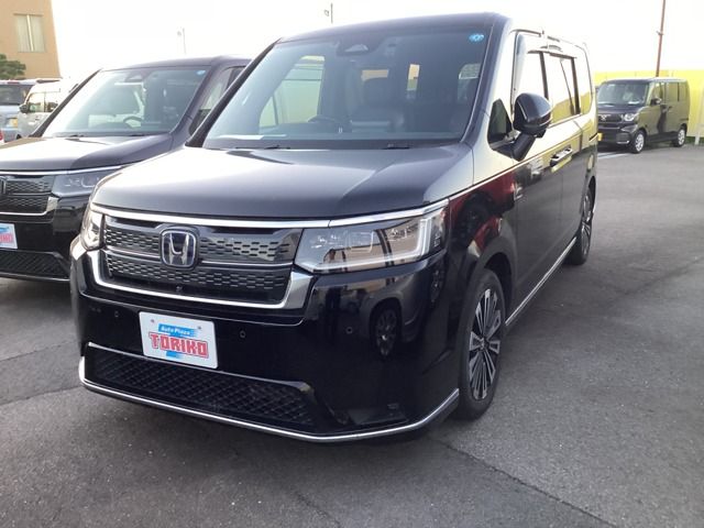 HONDA / STEPWAGON e:HEV SPADA