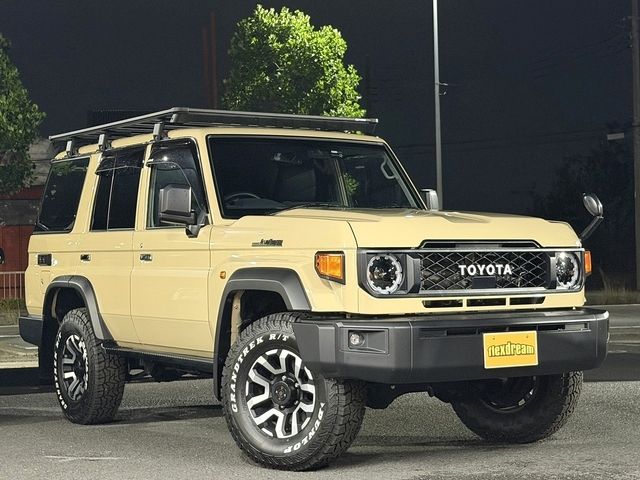 TOYOTA / LANDCRUISER 70