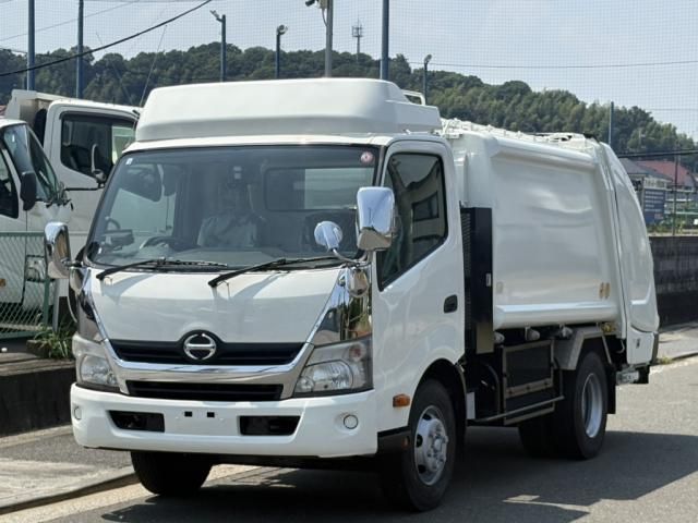 Japanese used car Ref# 1651212 HINO / DUTRO