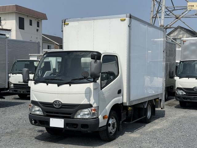 TOYOTA / DYNA