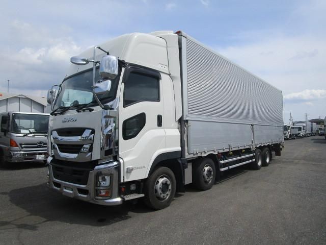 ISUZU / GIGA
