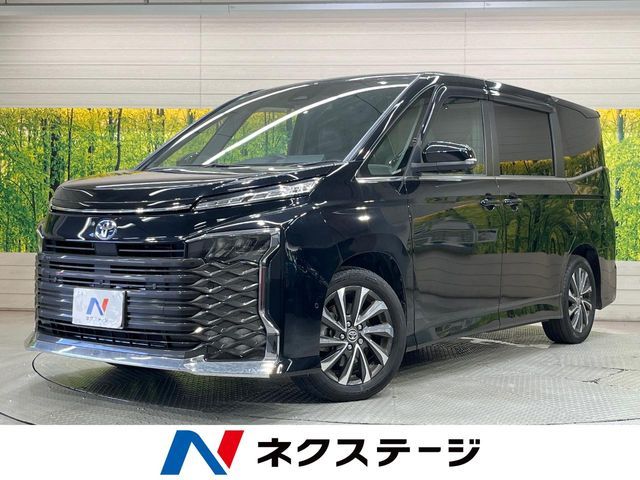 TOYOTA / VOXY HYBRID