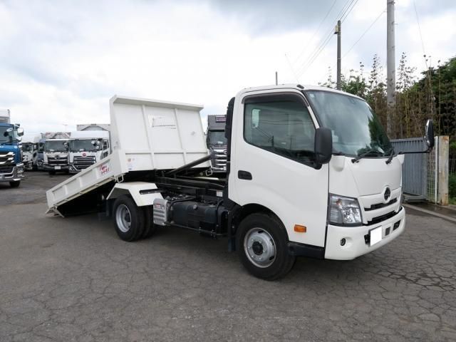 HINO / DUTRO