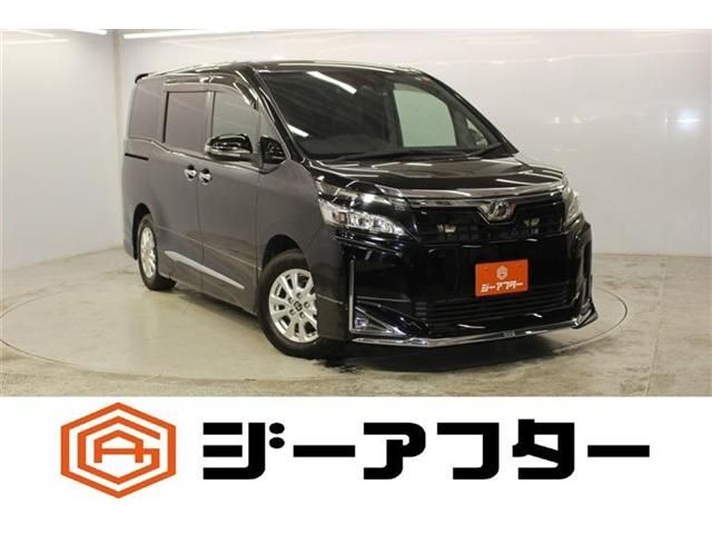 TOYOTA / VOXY