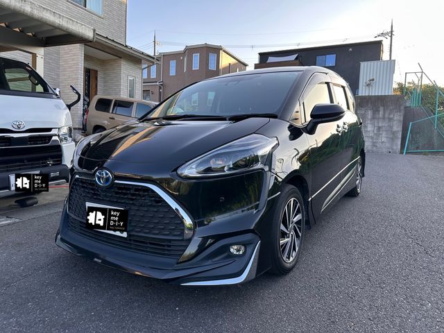 TOYOTA / SIENTA HYBRID