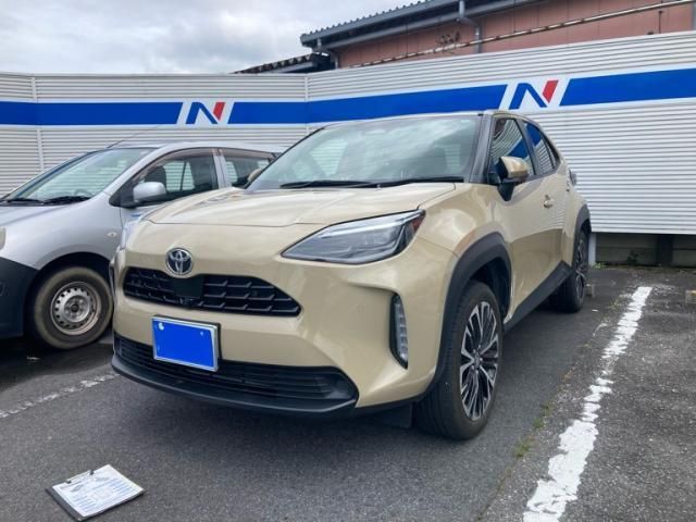 TOYOTA / YARIS CROSS HYBRID