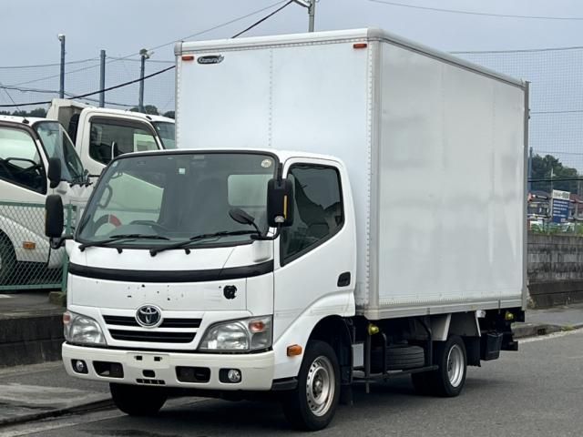 TOYOTA / DYNA