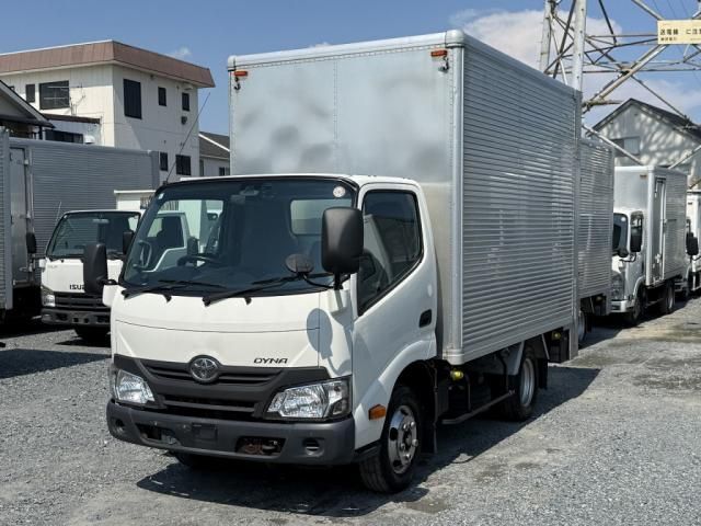 TOYOTA / DYNA