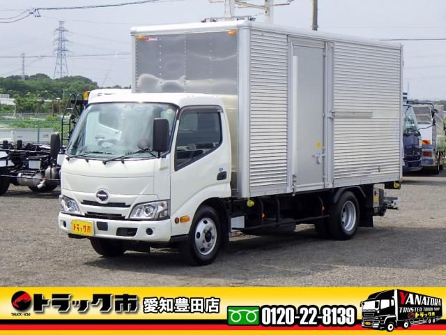 HINO / DUTRO