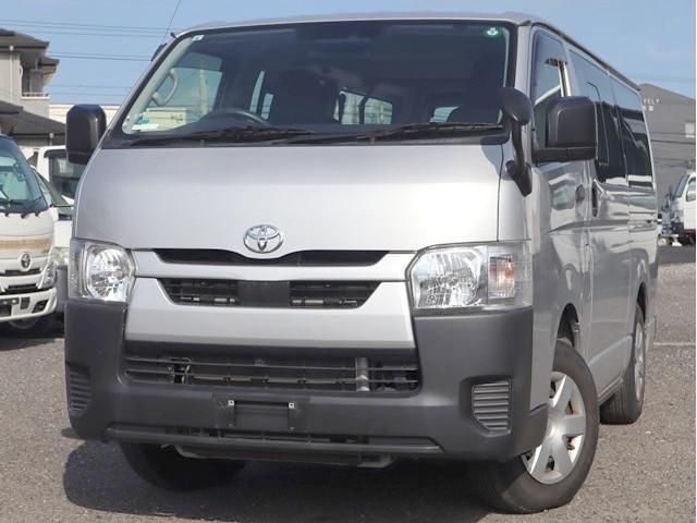 TOYOTA / HIACE van 4WD