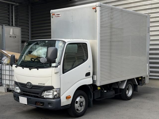 TOYOTA / DYNA