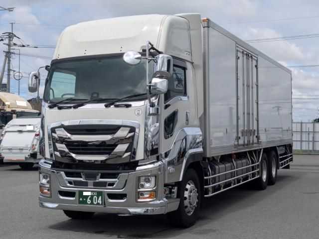 ISUZU / GIGA