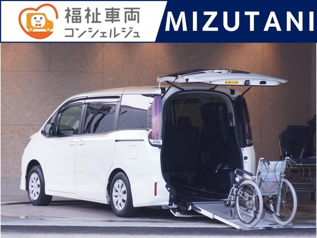 TOYOTA / NOAH