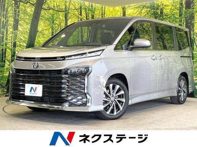 TOYOTA / VOXY